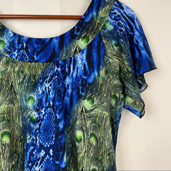 SUZIE COUTURE Short Sleeve Blouse Peacock Python Blue Green Crochet Size Small - Picture 6 of 9